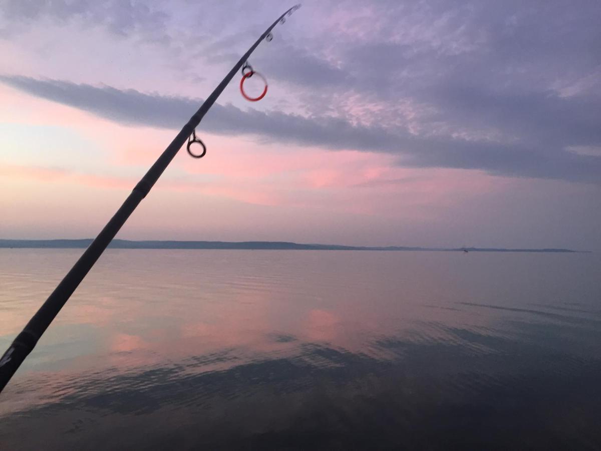 Lelle-Kert Apartman 02 Balatonlelle Luaran gambar