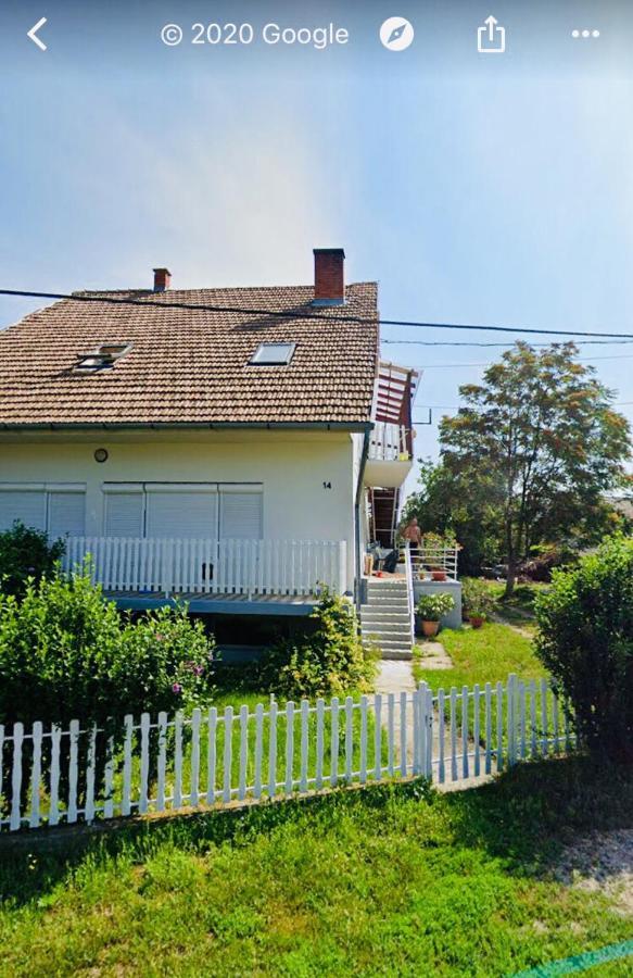 Lelle-Kert Apartman 02 Balatonlelle Luaran gambar