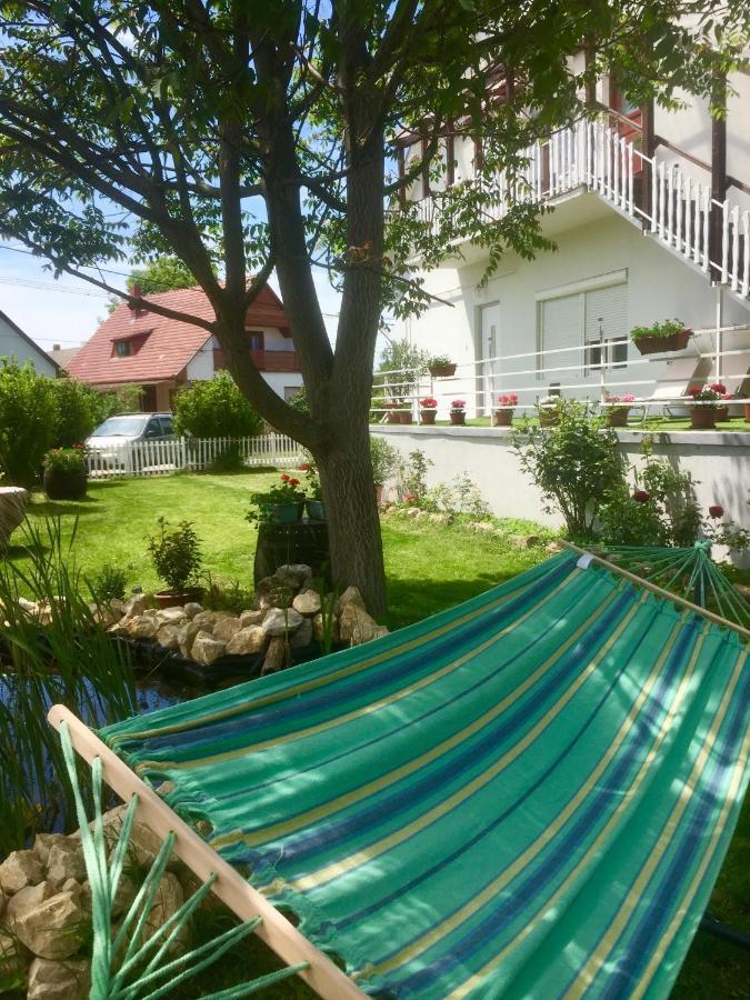Lelle-Kert Apartman 02 Balatonlelle Luaran gambar