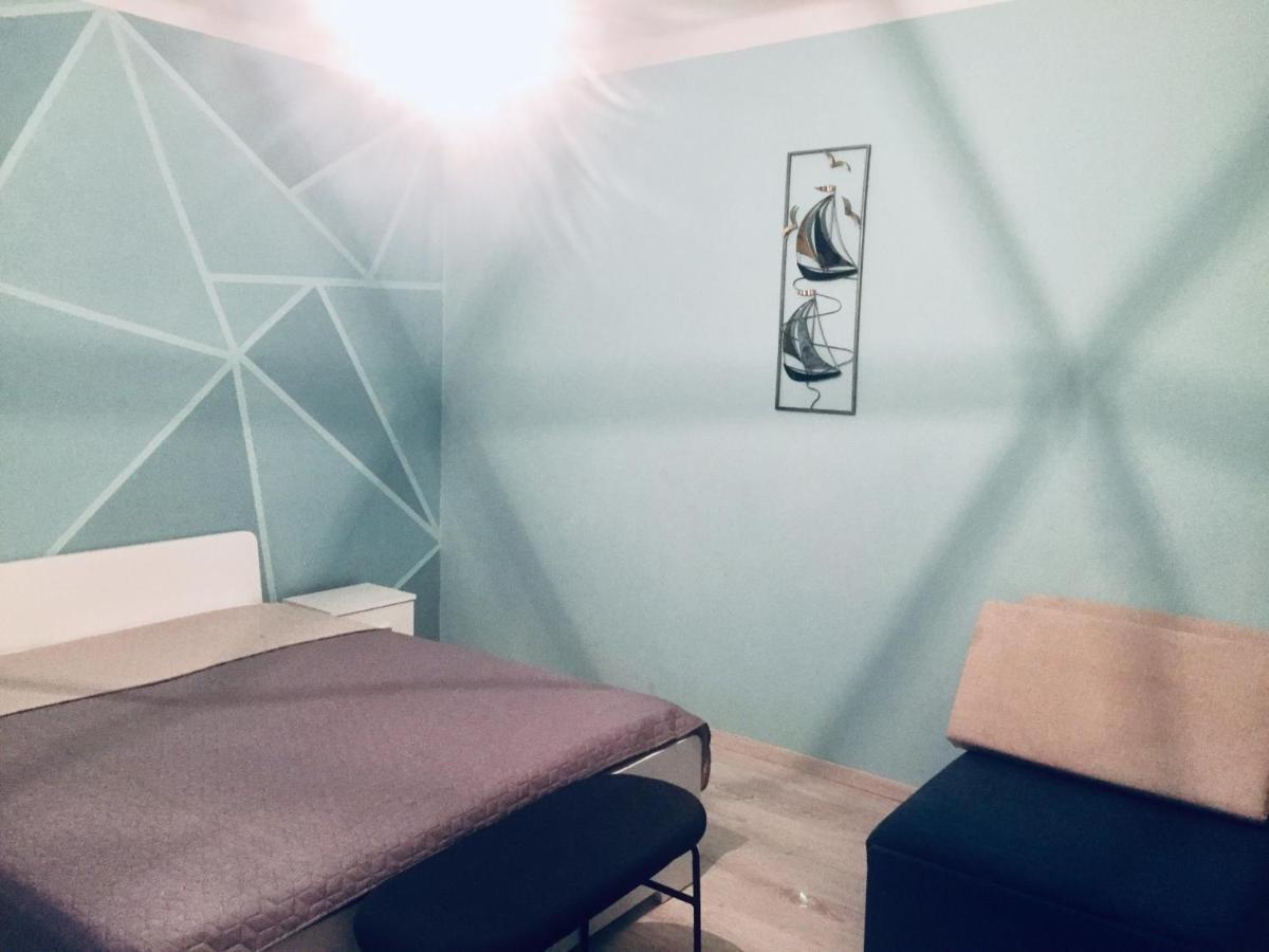 Lelle-Kert Apartman 02 Balatonlelle Luaran gambar