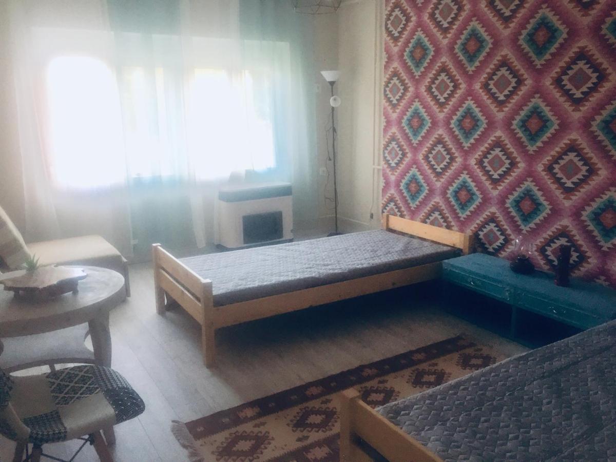 Lelle-Kert Apartman 02 Balatonlelle Luaran gambar